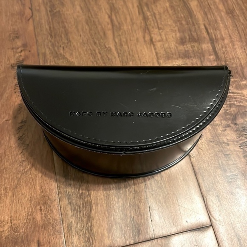 Marc by Marc Jacobs Large Black Sunglasses Case